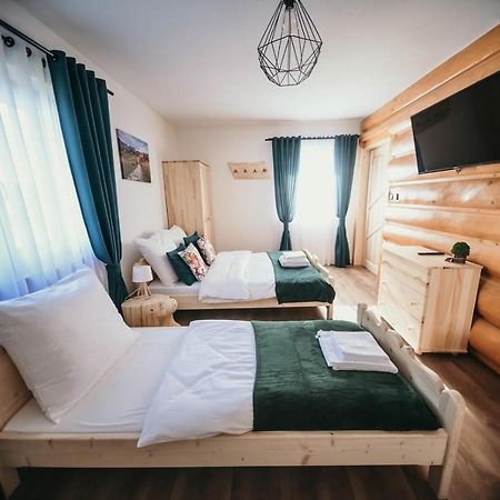 Tarasowka U Zajaca Bed & Breakfast Czerwienne Ngoại thất bức ảnh