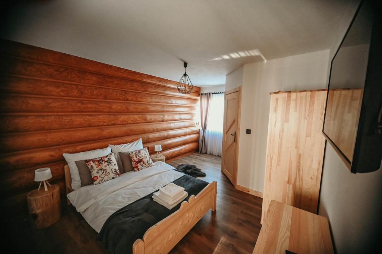 Tarasowka U Zajaca Bed & Breakfast Czerwienne Ngoại thất bức ảnh