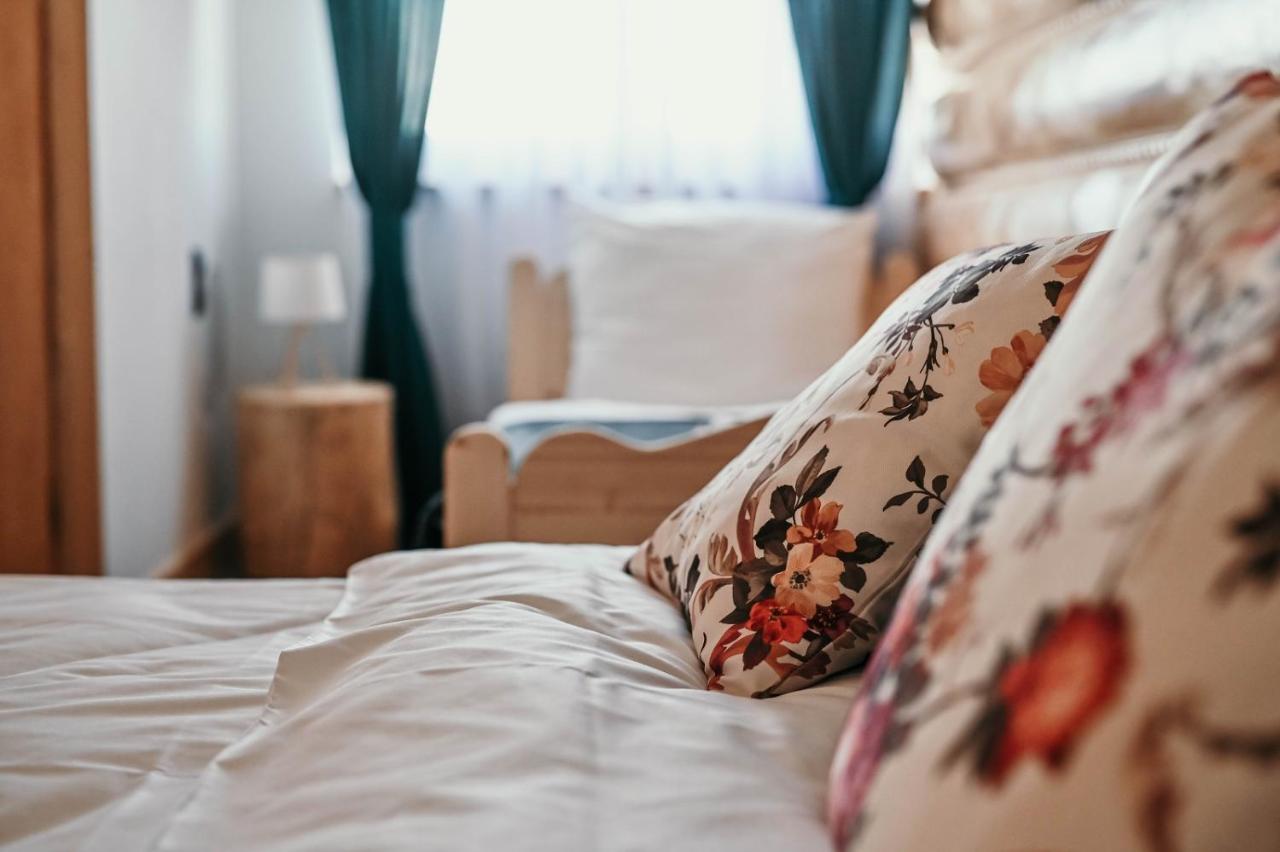 Tarasowka U Zajaca Bed & Breakfast Czerwienne Ngoại thất bức ảnh