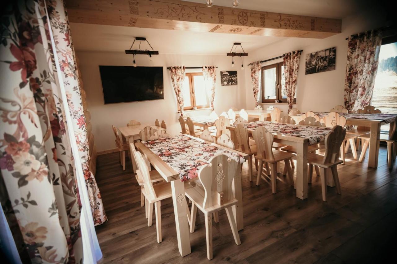 Tarasowka U Zajaca Bed & Breakfast Czerwienne Ngoại thất bức ảnh