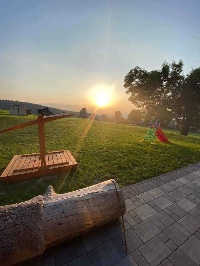 Tarasowka U Zajaca Bed & Breakfast Czerwienne Ngoại thất bức ảnh